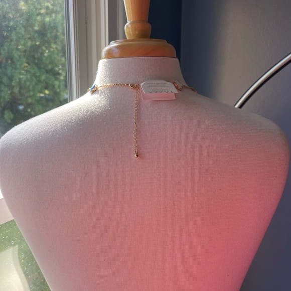 Beautiful Multi-Color Clover Set - Picture 5 of 6